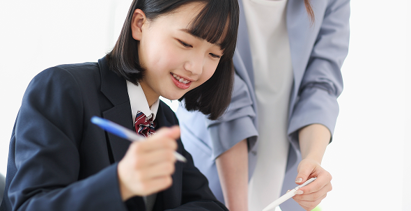 定期的な面談と学習管理で一人ひとりを徹底サポート